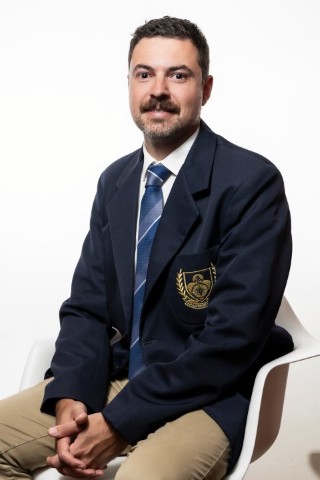 Mnr Robert Clunie